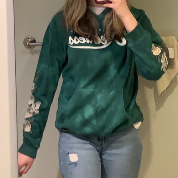 YOUNG & RECKLESS Hoodie - Picture 3 of 3